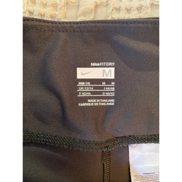 Nike Dark Gray Size Medium Womens Dry Fit Athleticwear Shorts 4 working out Yoga - Picture 3 of 7